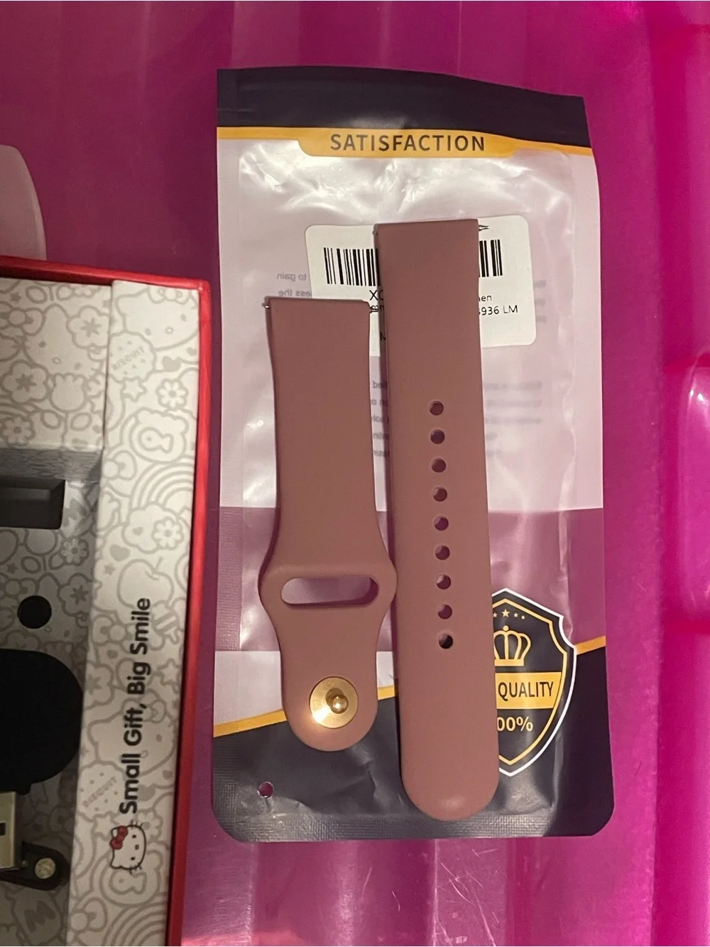 Hello Kitty Bluetooth Smartwatch with Bonus Interchangeable Straps (2)